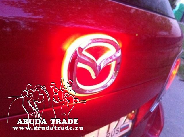 Красная светодиодная накладка под значок/логотип MAZDA (МАЗДА), размер 125x100 мм