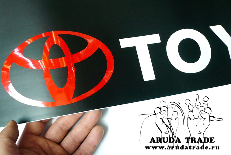 Наклейка на стекло Toyota TRD (черная основа)