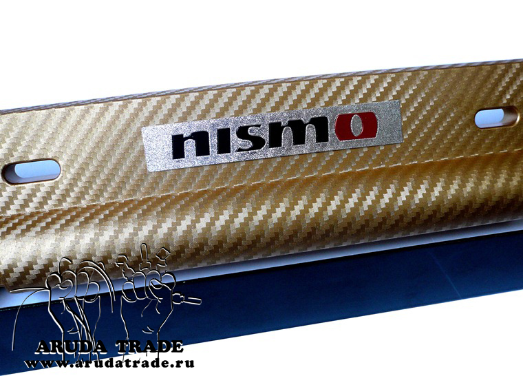 Рамка под номер с изменением угла наклона Nismo (под карбон) золото