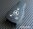 Силиконовый чехол на смарт ключ Mercedes 3 кнопки (черный)